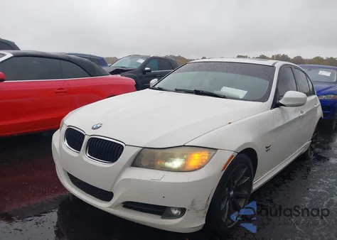 2011 BMW 328I xDrive z USA, uszkodzony, nr VIN WBAPK7G58BNN70902